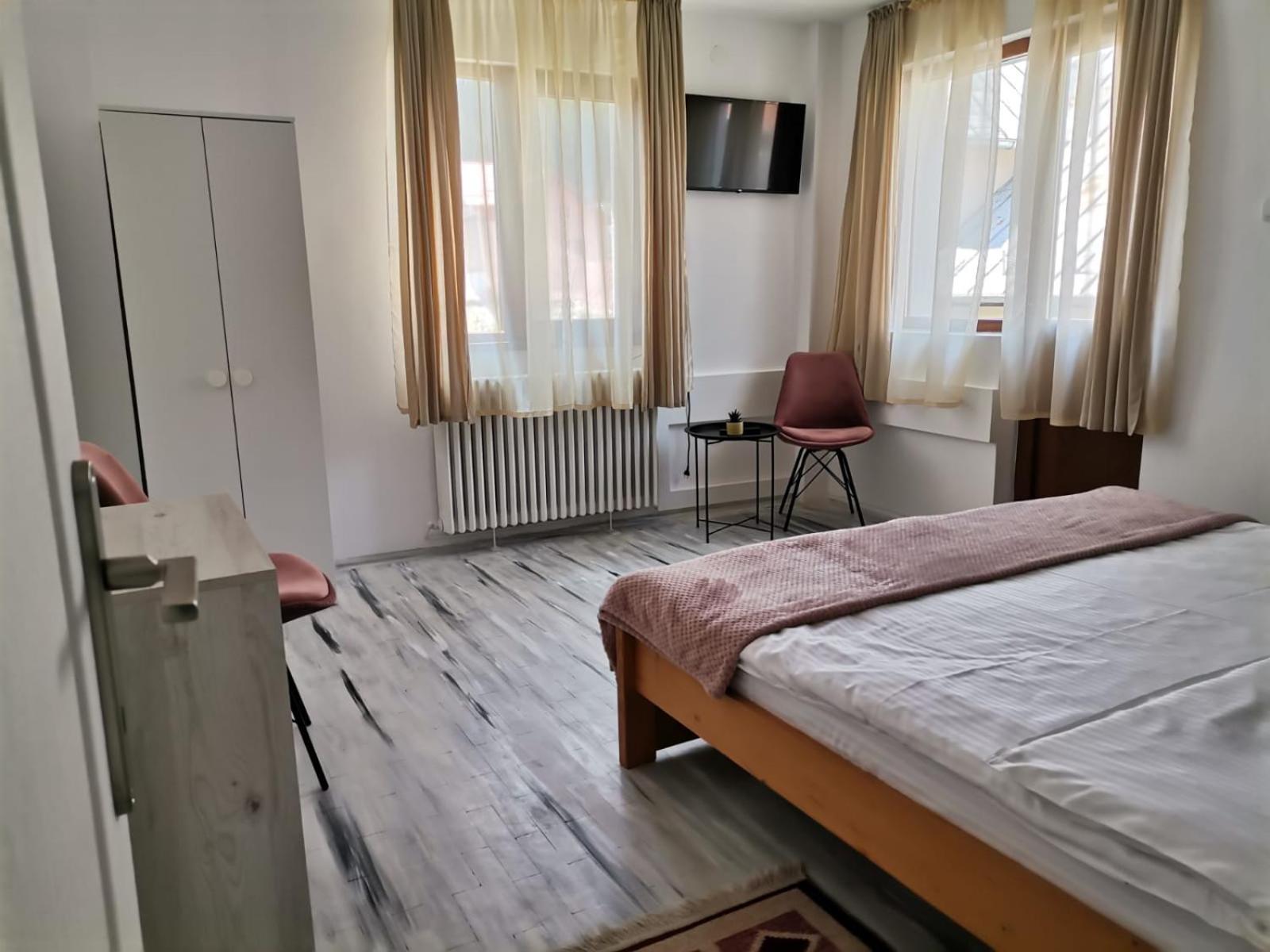 Zoso Home Buşteni エクステリア 写真